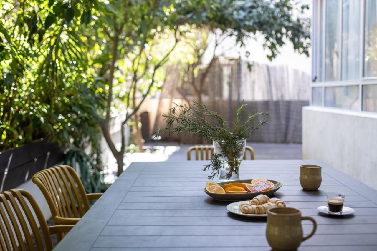 Apartment Bauhaus Sea-side Garden Haven With Shelter By Sea N' Rent Tel Aviv